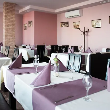 Vanilla, - Free Parking 3*