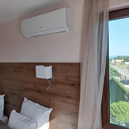 Vanilla, - Free Parking Hotel Varna